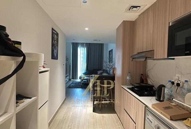 1BR FURNISHED | SPACIOUS & MODERN | PRIME LOCATION photo 3