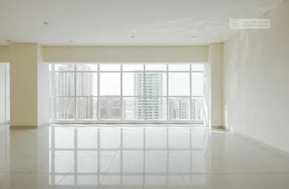 Compound - 3 Bedrooms - 4 Bathrooms for rent in Capricorn Tower - Sheikh Zayed Road - Dubai