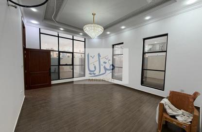 Villa - 5 Bedrooms - 7 Bathrooms for sale in Al Yasmeen 1 - Al Yasmeen - Ajman