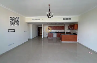 شقة - غرفة نوم - 2 حمامات للايجار في مساكن كورنيش عجمان - طريق كورنيش عجمان - عجمان