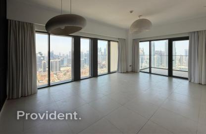 Apartment - 3 Bedrooms - 3 Bathrooms for rent in Downtown Dubai - Dubai