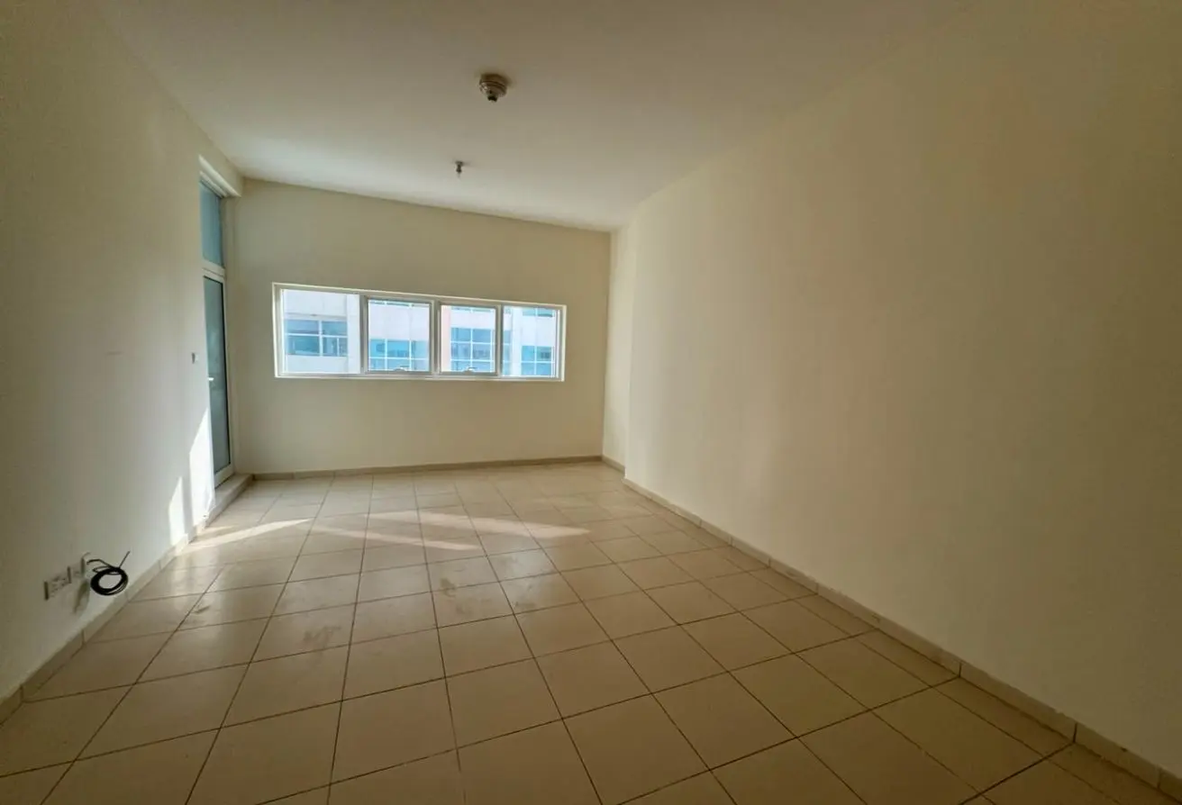 160990402 - Property Main Image