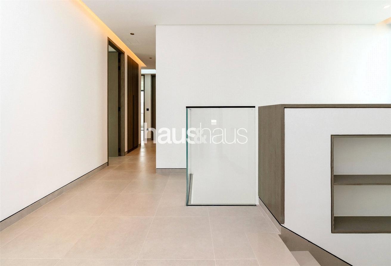 Open Kitchen | Upgraded | Fully Landscaped photo 29