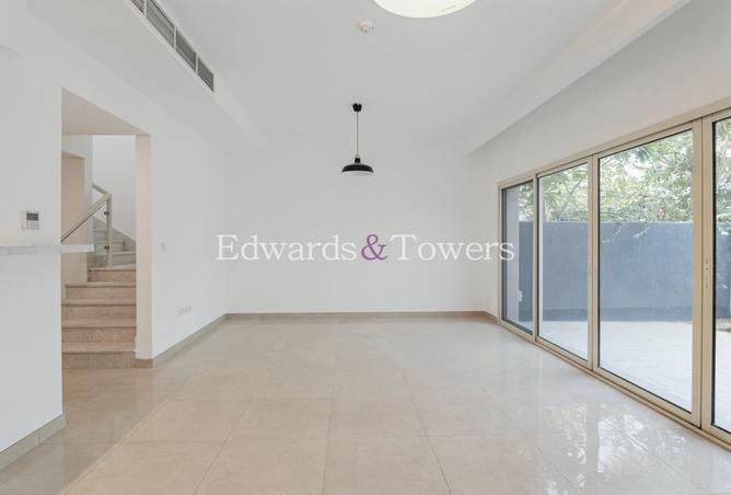 128854449 - Property Image 3
