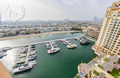 Apartment - 3 Bedrooms - 4 Bathrooms for rent in Marina Residences 2 - Marina Residences - Palm Jumeirah - Dubai