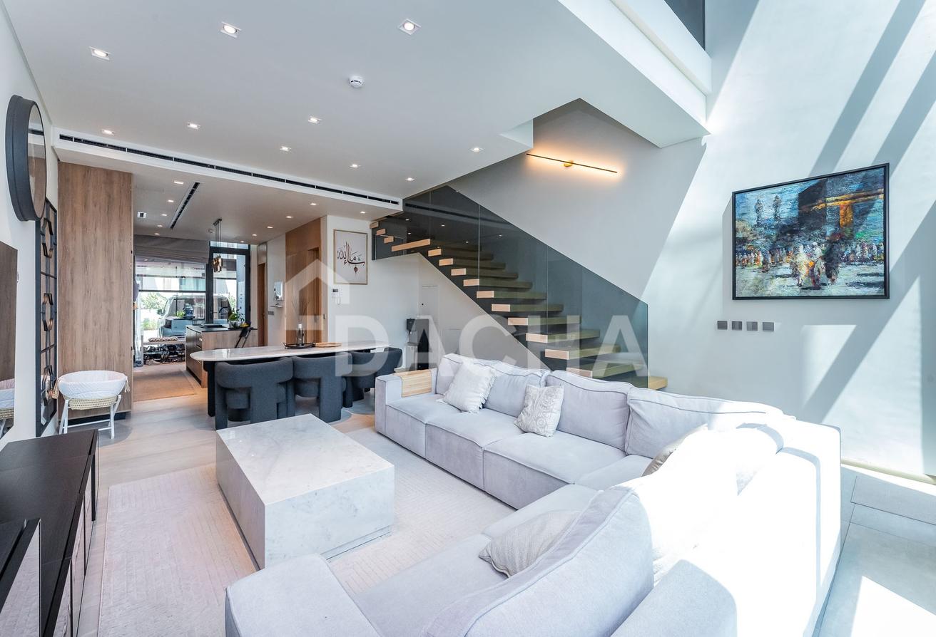 EXCLUSIVE | Fully Furnished | Maids Room photo 5
