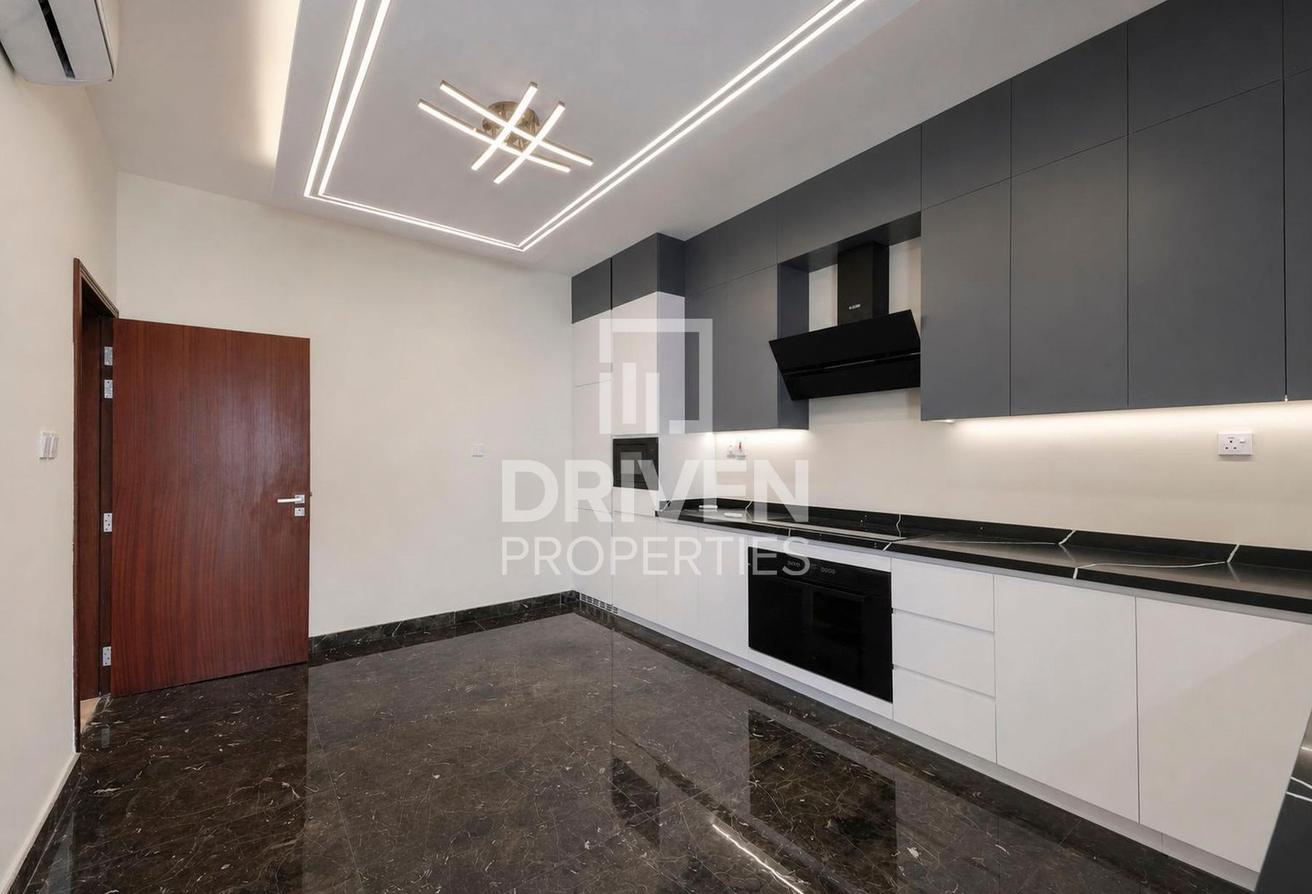 Fully Upgraded Villa | Private Pool | Huge Plot photo 5