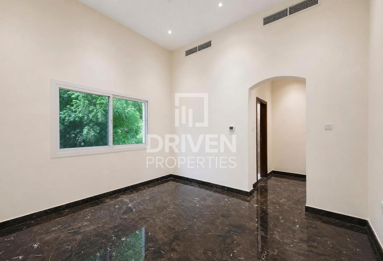Fully Upgraded Villa | Private Pool | Huge Plot photo 16