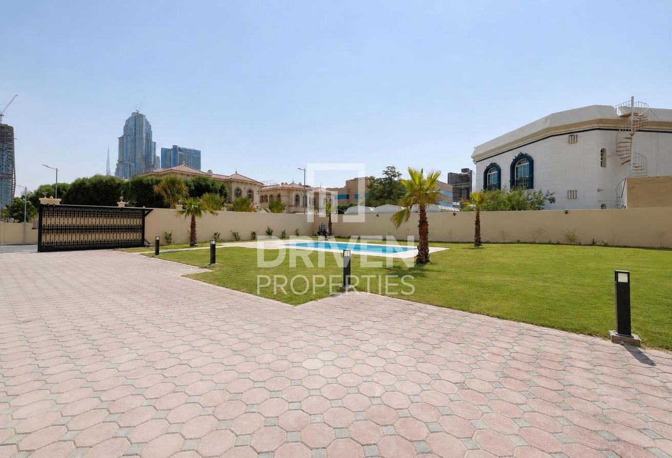 Fully Upgraded Villa | Private Pool | Huge Plot photo 23