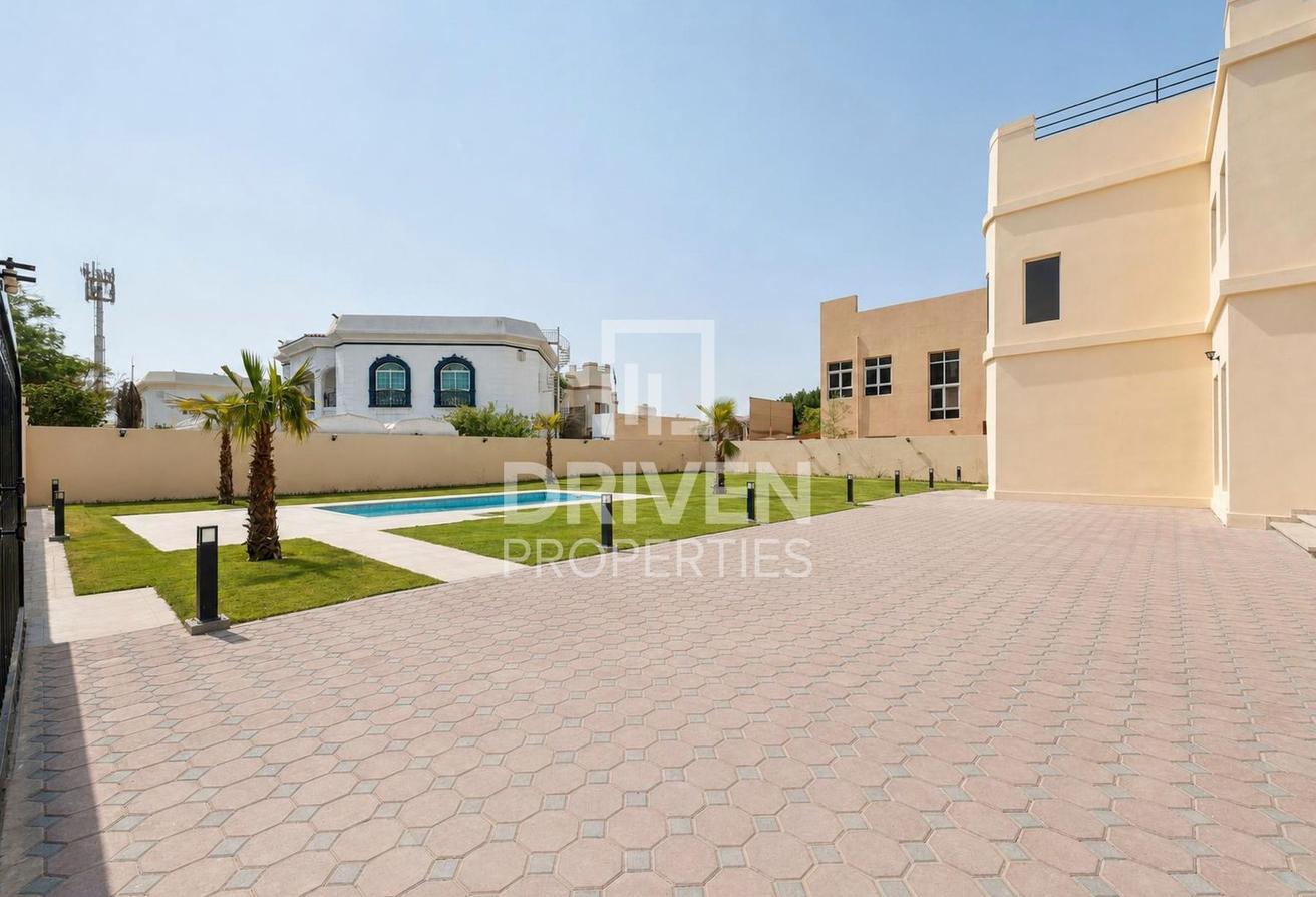 Fully Upgraded Villa | Private Pool | Huge Plot photo 24