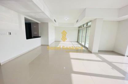 Apartment - 3 Bedrooms - 5 Bathrooms for rent in Tala Tower - Marina Square - Al Reem Island - Abu Dhabi