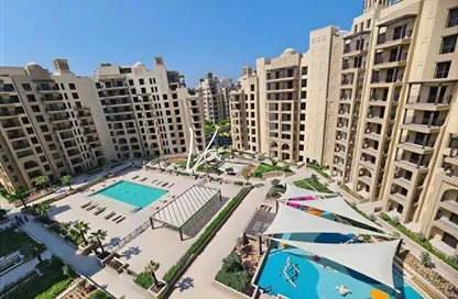 Apartment - 1 Bedroom - 2 Bathrooms for sale in Al Jazi 2 - Madinat Jumeirah Living - Umm Suqeim - Dubai
