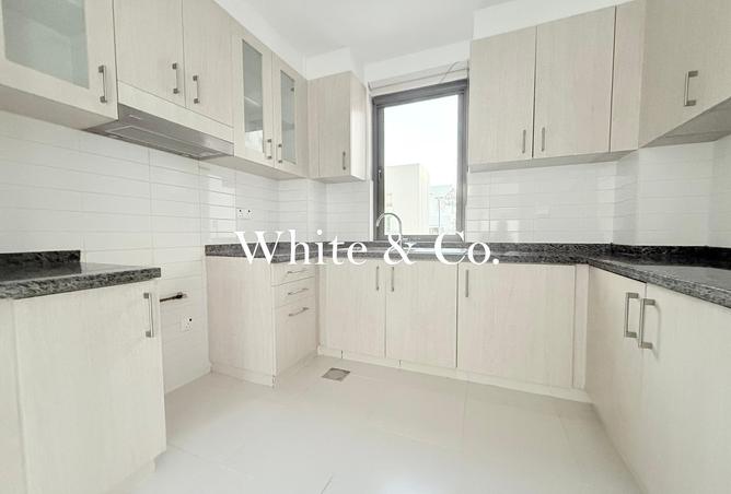 2Oz8JqS2zL6 - Property Image 3