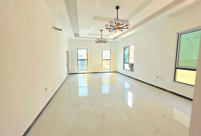 83228370 - Property Image 3