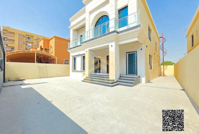 83228370 - Property Image 2