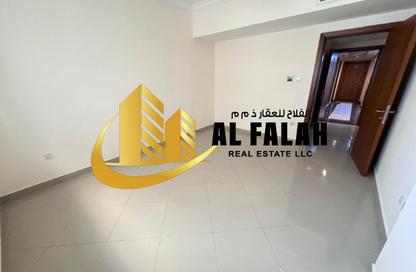 شقة - 2 - 2 للايجار في برج المروة 1 - أبراج المروة - كورنيش البحيرة - الشارقة
