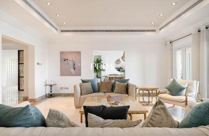 Villa - 6 Bedrooms - 6 Bathrooms for rent in Meadows 5 - Meadows - Dubai