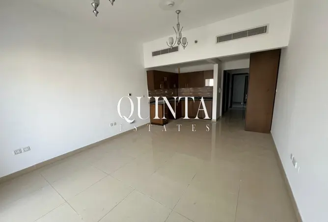 165592403 - Property Image 2