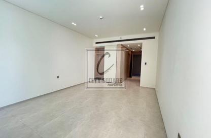Apartment - Studio - 1 for rent in Binghatti Ivory - Dubai Healthcare City 2 - Al Jaddaf - Dubai Apartment - Studio - 1 for rent in Binghatti Ivory - Dubai Healthcare City 2 - Al Jaddaf - Dubai