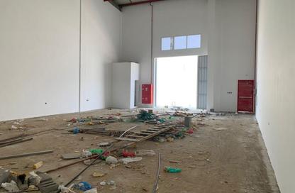 Warehouse - Studio - 1 Bathroom for rent in Umm Al Thuoob - Umm Al Quwain