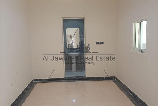 102832138 - Property Image 2