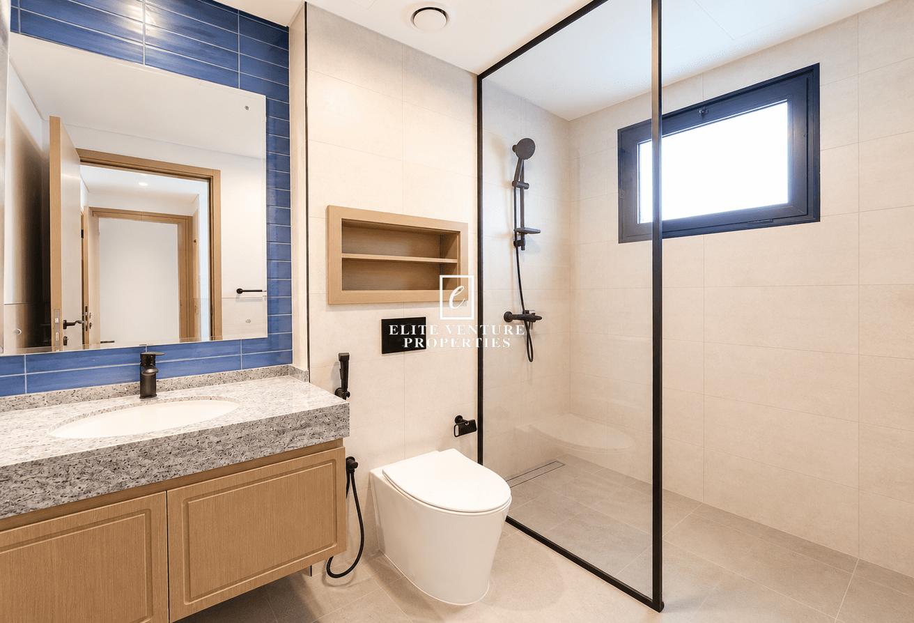 MID CORNER UNIT | BRAND NEW | MOVE-IN READY photo 10