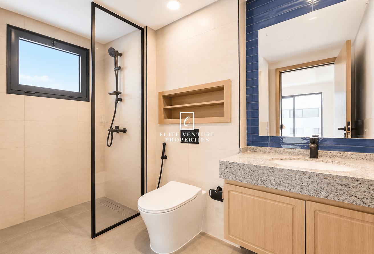 MID CORNER UNIT | BRAND NEW | MOVE-IN READY photo 9