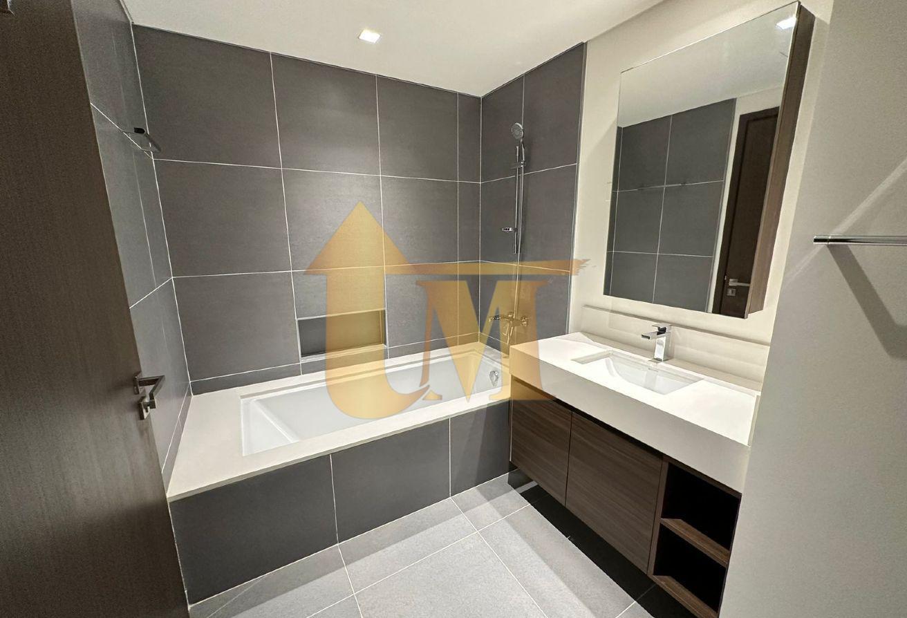 Ready To Move| Prime Location| Vacent photo 6