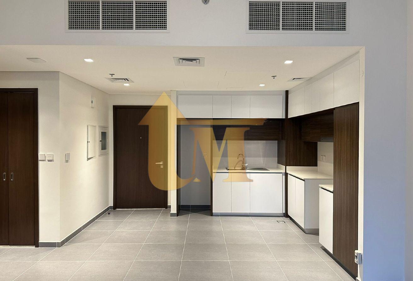 Ready To Move| Prime Location| Vacent photo 2