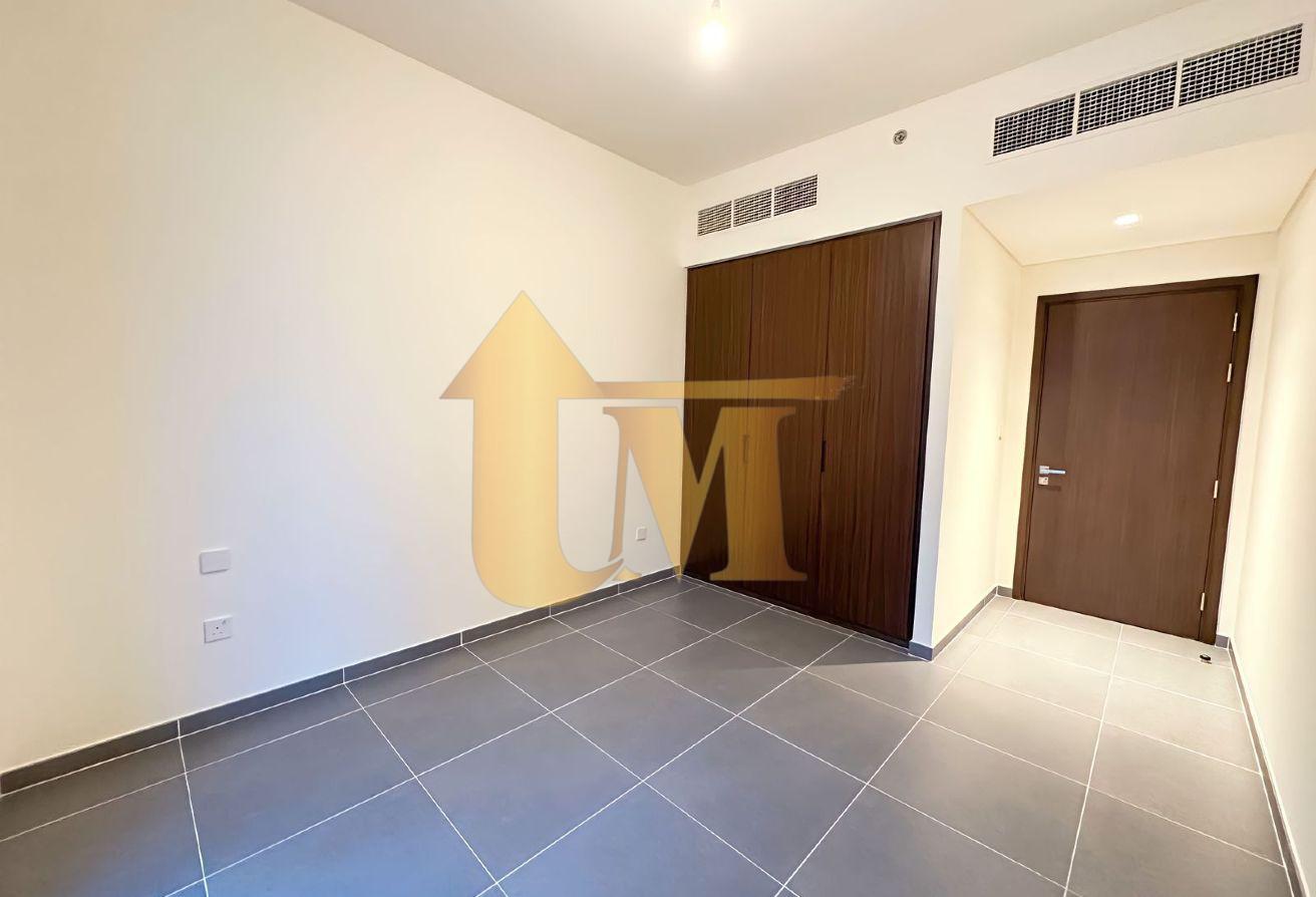 Ready To Move| Prime Location| Vacent photo 12