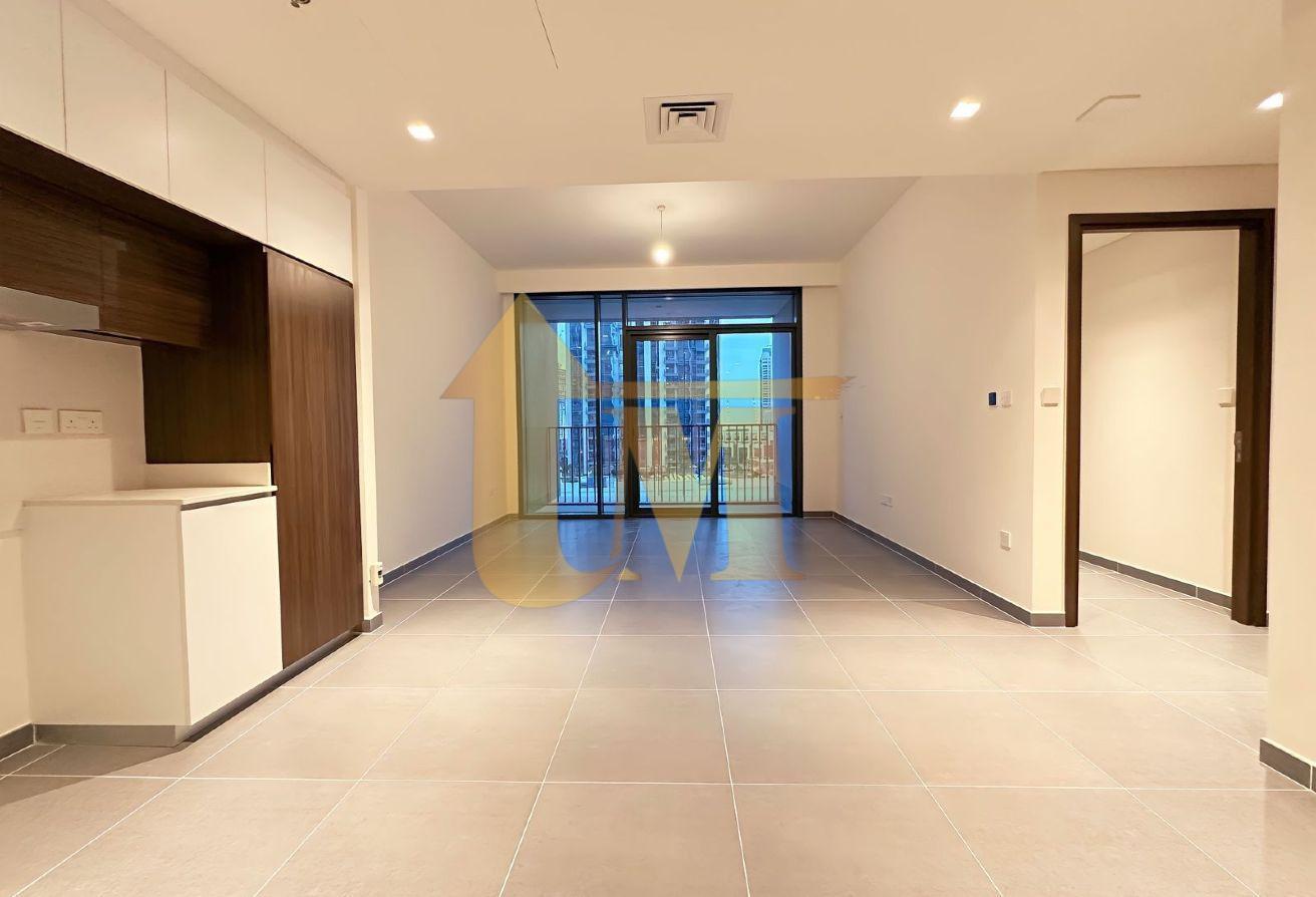 Ready To Move| Prime Location| Vacent photo 5