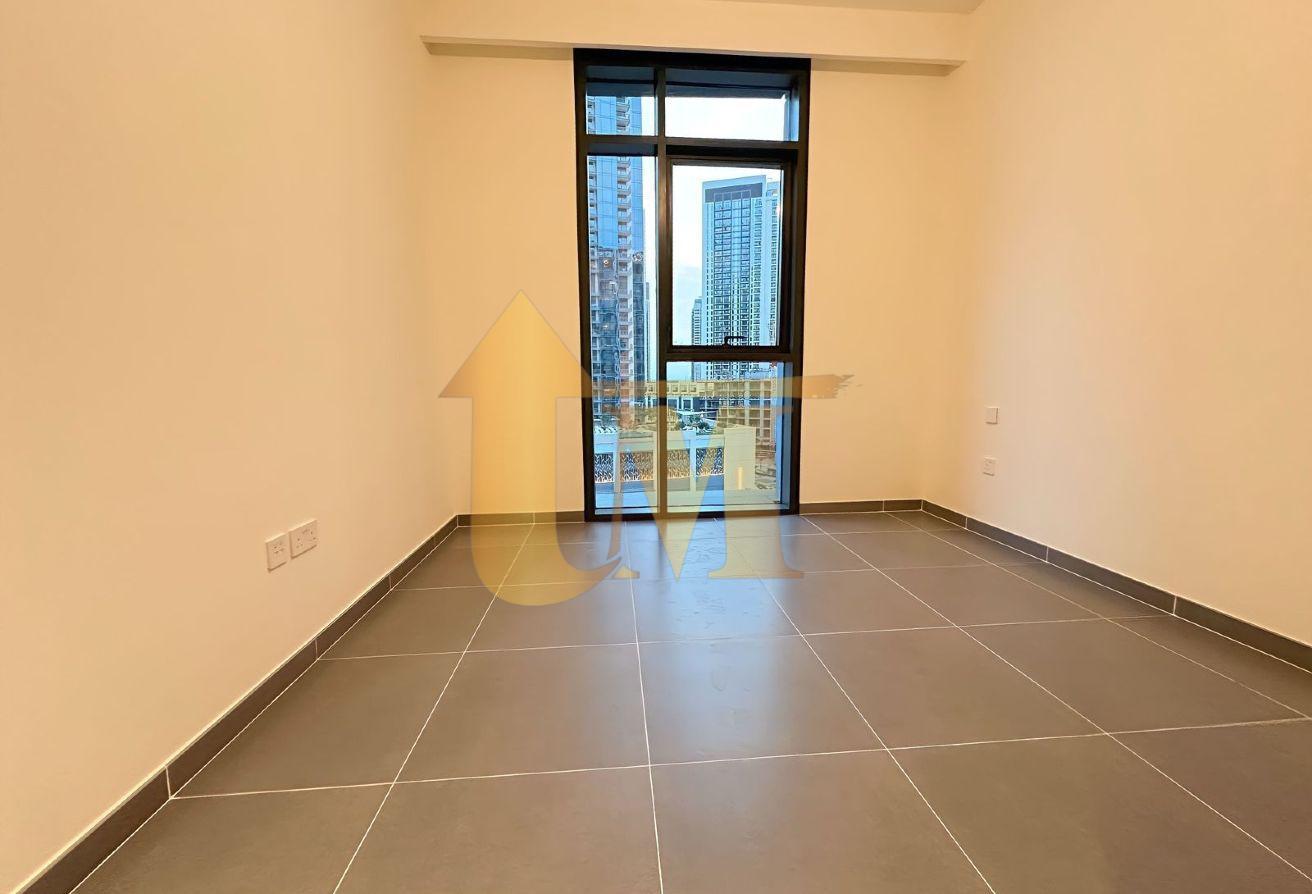 Ready To Move| Prime Location| Vacent photo 13