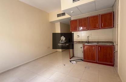Apartment - Studio - 1 Bathroom for rent in Muwaileh 29 Building - Muwaileh - Sharjah