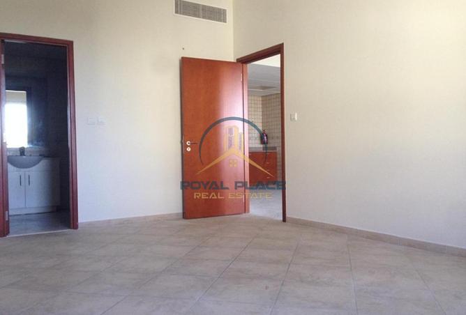 67454350 - صورة العقار 2