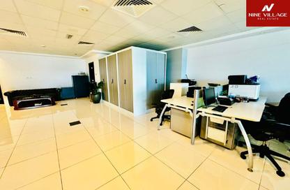 Office Space - Studio - 1 Bathroom for rent in Grosvenor Business Tower - Barsha Heights (Tecom) - Dubai