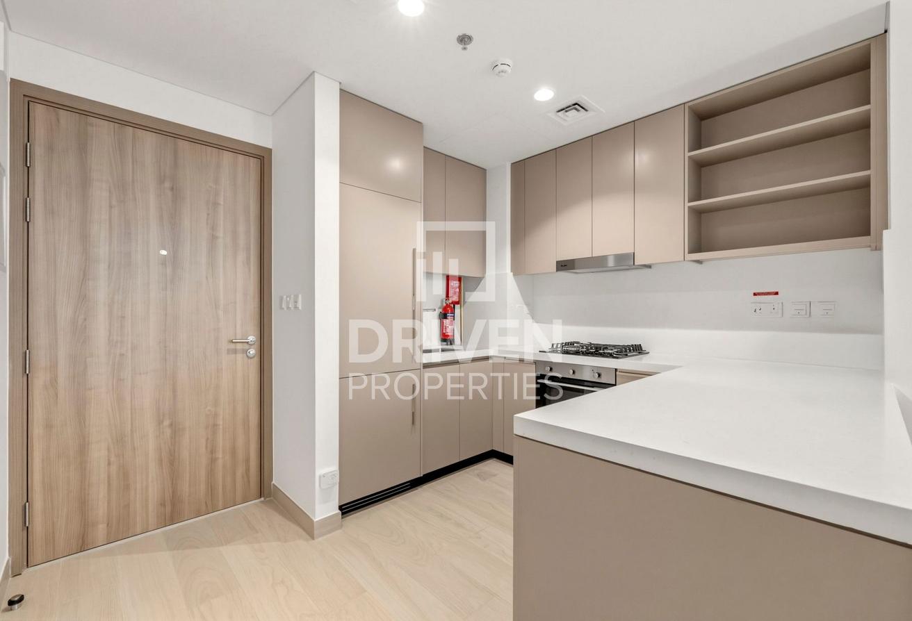 Ready to Move in | Lagoon View | Multiple Cheques photo 8