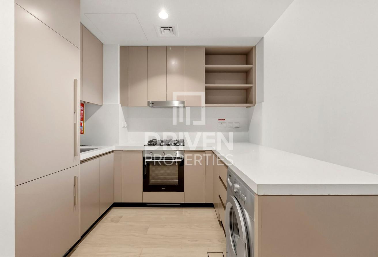 Ready to Move in | Lagoon View | Multiple Cheques photo 7