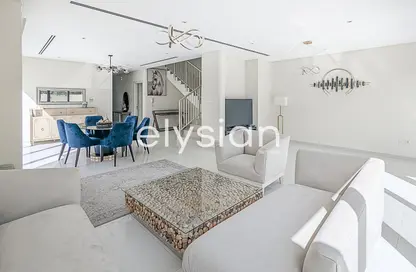 فيلا - 3 غرف نوم - 5 حمامات للايجار في فلورا - داماك هيلز - دبي