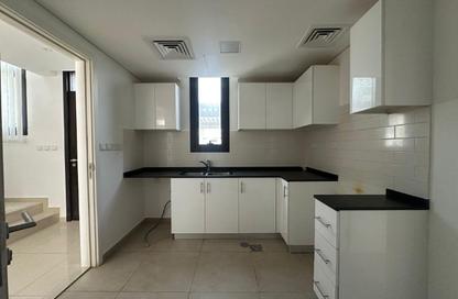 Townhouse - 3 Bedrooms - 4 Bathrooms for rent in Nasma Residences - Aljada - Sharjah