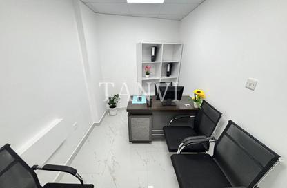 Office Space - Studio - 1 Bathroom for rent in Reem Residency - Al Karama - Dubai