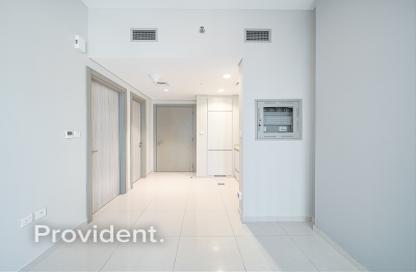 شقة - غرفة نوم - 1 حمام للايجار في برج زادا - الخليج التجاري - دبي