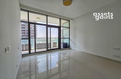 Apartment - 3 Bedrooms - 5 Bathrooms for rent in Golf Promenade 2B - Golf Promenade 2 - Golf Town - Damac Hills - Dubai