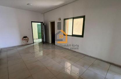 Apartment - 2 Bedrooms - 2 Bathrooms for rent in Qasimia 10 building - Al Mahatta - Al Qasimia - Sharjah