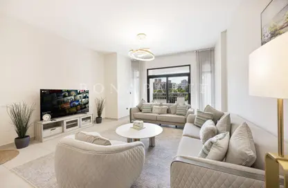 Apartment - 2 Bedrooms - 2 Bathrooms for sale in Lamtara 3 - Madinat Jumeirah Living - Umm Suqeim 3 - Umm Suqeim - Dubai