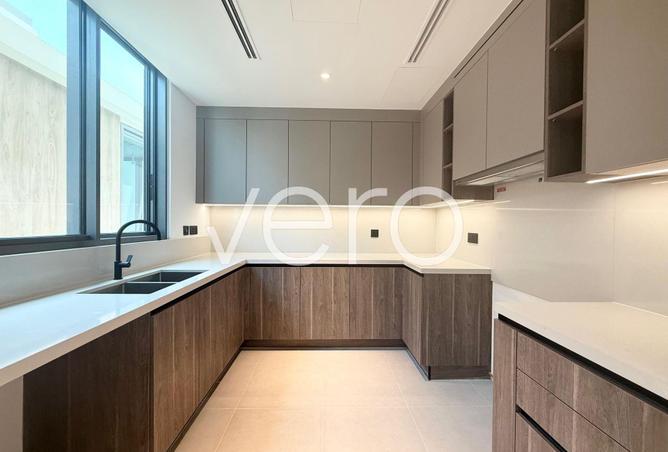 2P755jLLGvg - Property Image 2