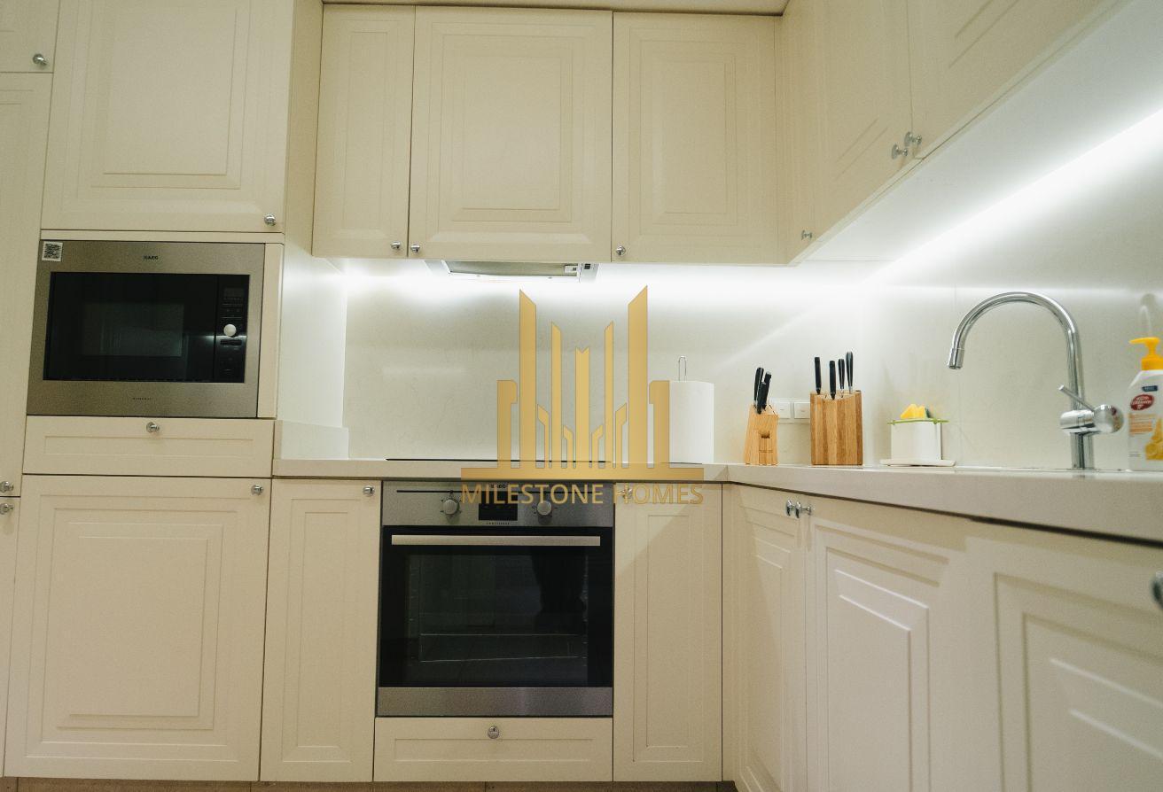 Amazing Offer Burj View Fully Furnished photo 8