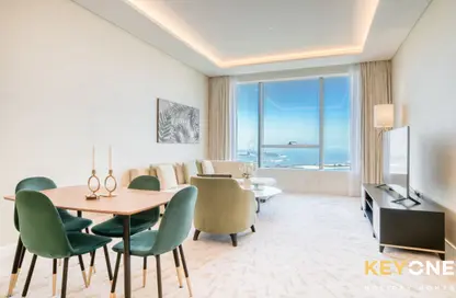 Apartment - 1 Bedroom - 2 Bathrooms for rent in The Palm Tower - Palm Jumeirah - Dubai