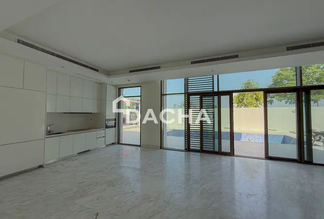 151913436 - Property Image 2