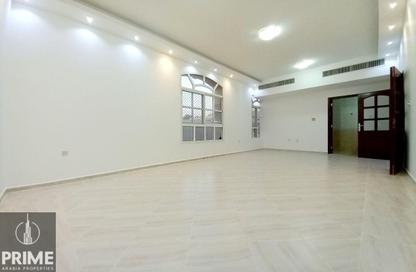Apartment - 3 - 4 for rent in Al Maqtaa Tower 1 - Hadbat Al Zafranah - Muroor Area - Abu Dhabi