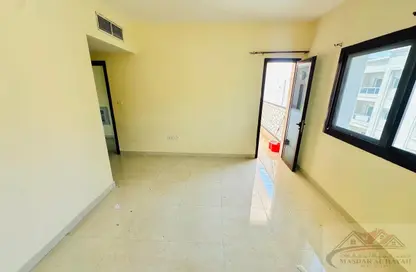Apartment - 1 Bedroom - 2 Bathrooms for rent in Muwailih Building - Muwaileh - Sharjah